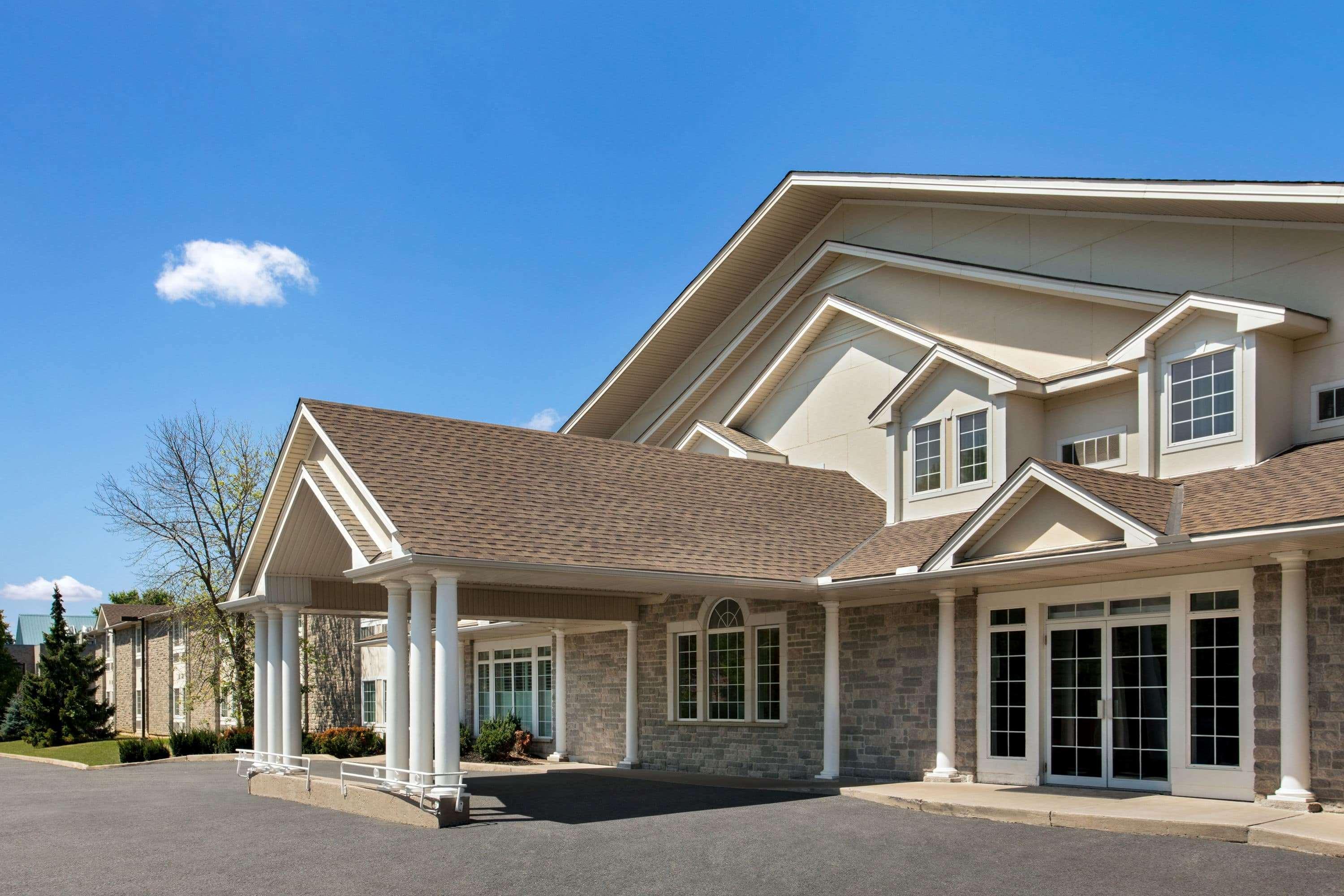 Days Inn By Wyndham Guelph Dış mekan fotoğraf