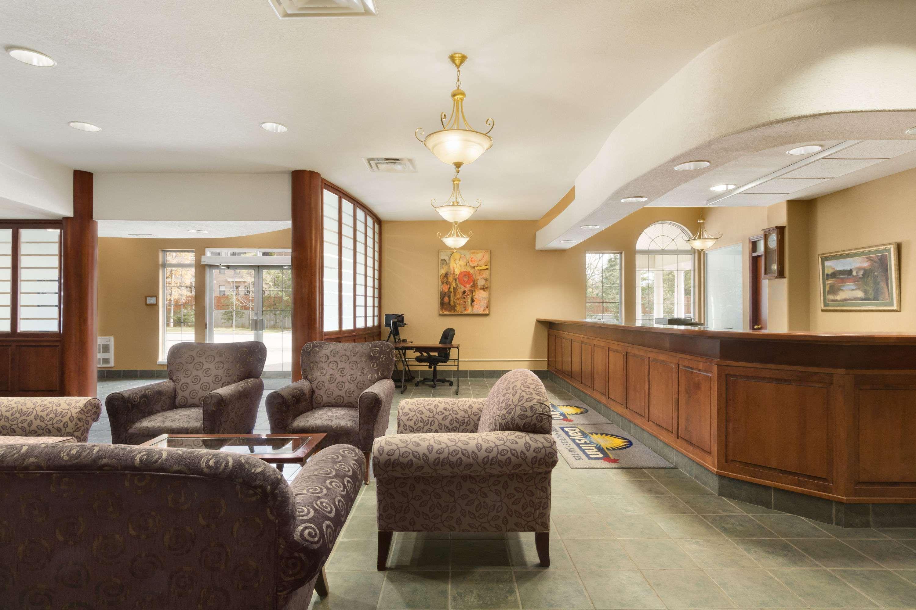 Days Inn By Wyndham Guelph Dış mekan fotoğraf